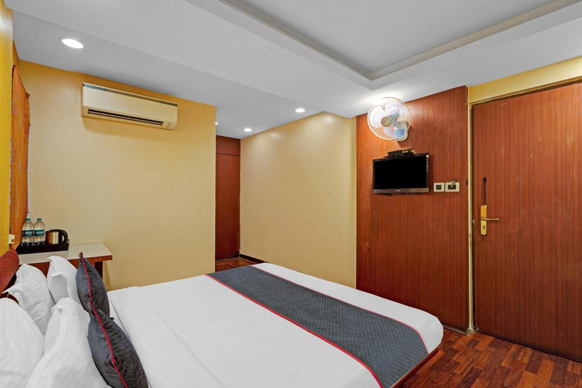 Townhouse Anna Salai Hotel Chennai